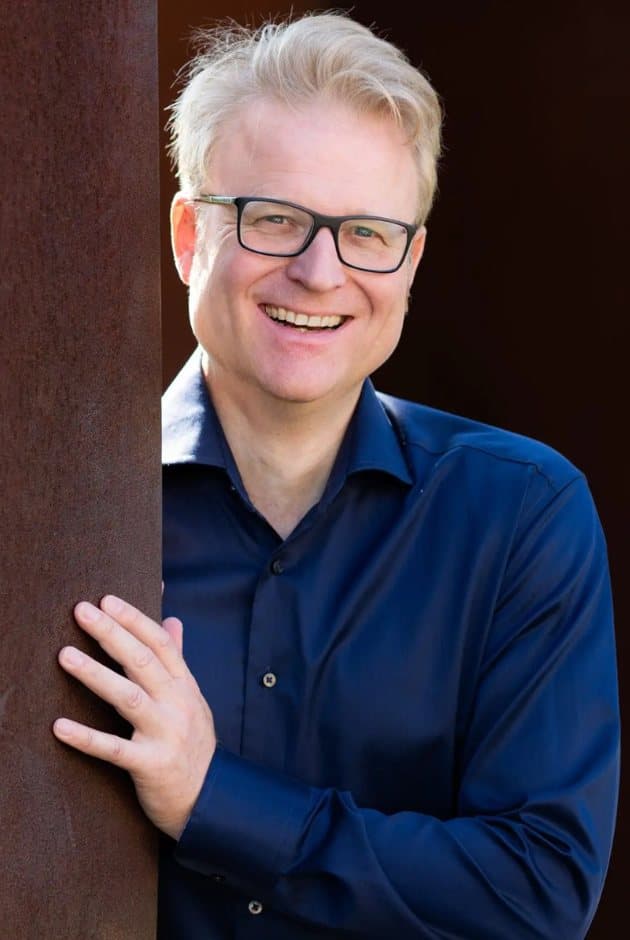 Dr. Martin Schlott